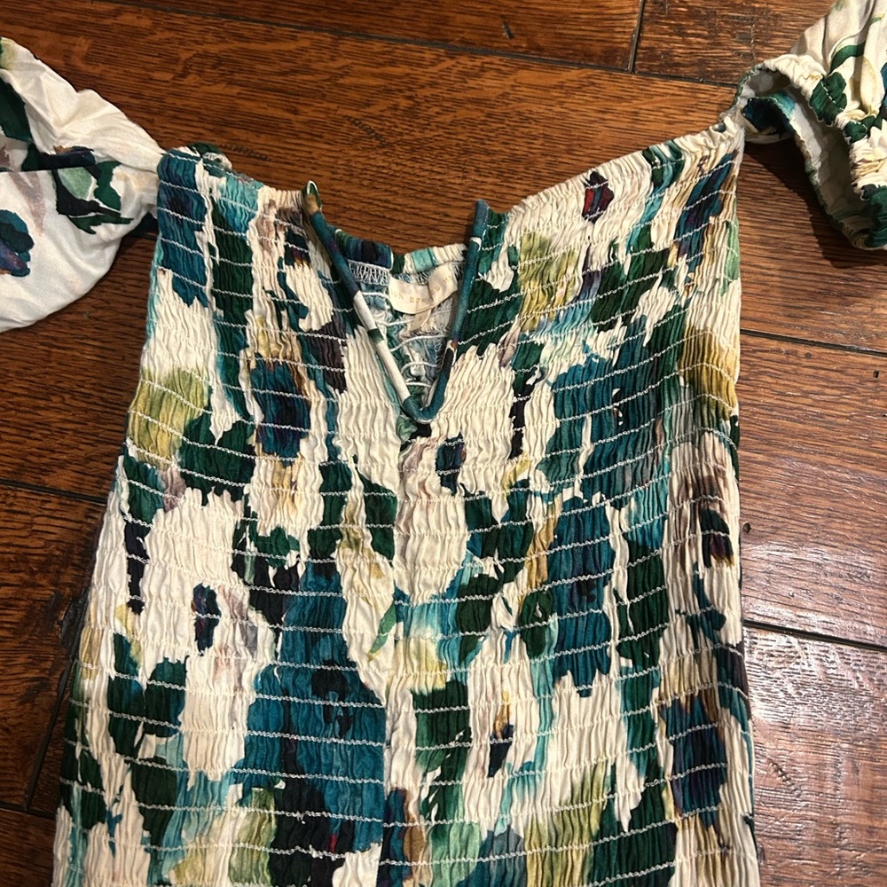 Sun becomes her midi dress